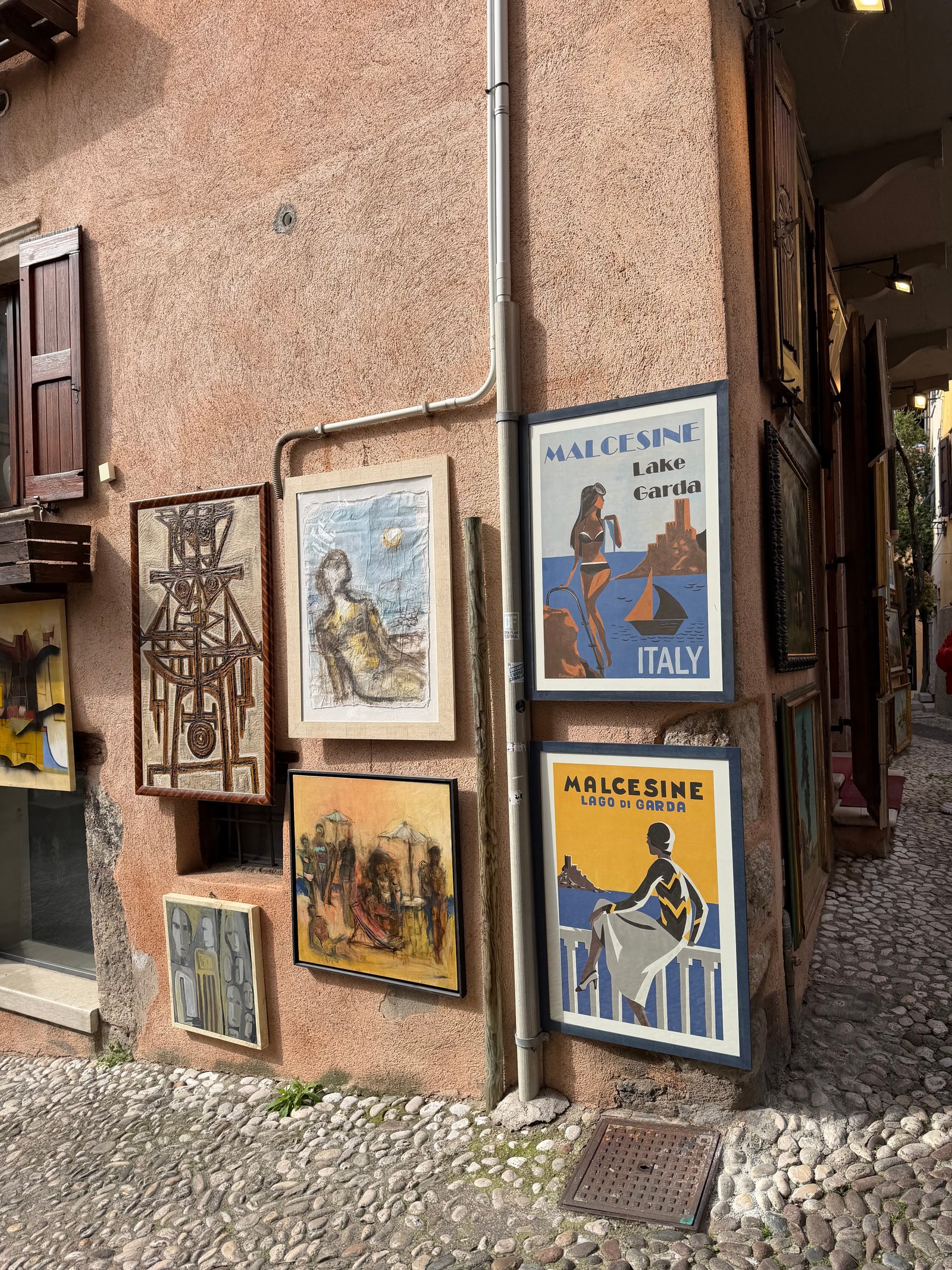Vintage posters in de straatjes van Malcesine